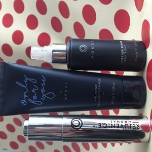 Monat Rejuveniqe  Anti-Frizz Primer Intense Repair